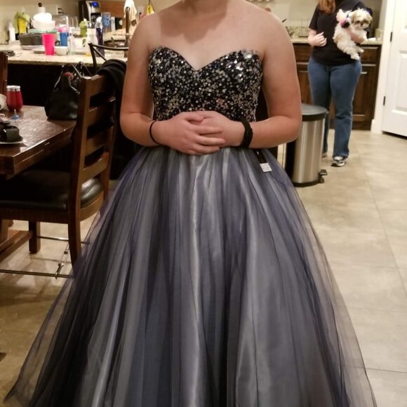 Sleeveless Elegant Navy Blue Ball Gown - Picture 4 of 4